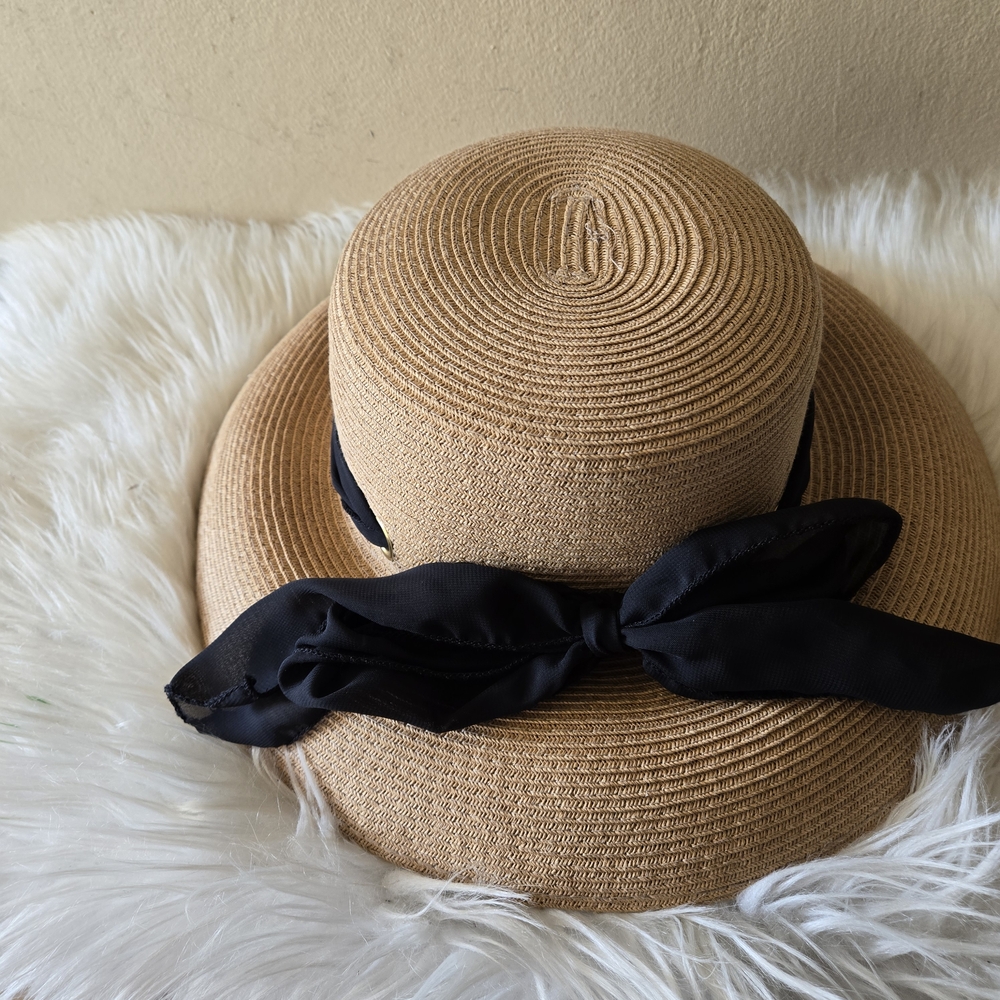 Elegant Tan Sun Hat with Black Ribbon 100 % Paper - Picture 7 of 8